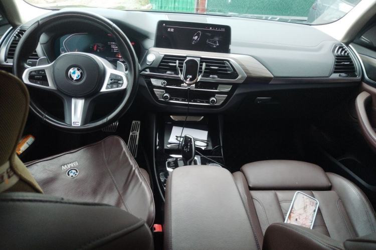 Used BMW X3 2021 xDrive28i M Sport Package Center Console