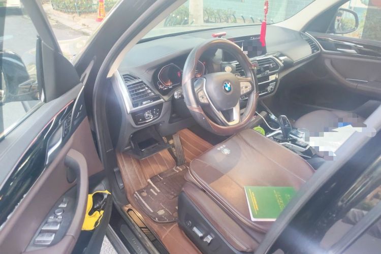Used BMW X3 2021 xDrive25i Luxury Package Driver Seat
