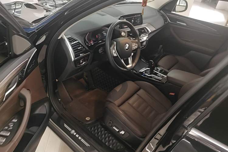 Used BMW X3 2021 xDrive28i Luxury Package Driver Seat