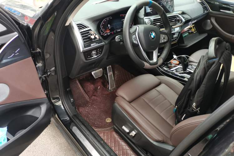 Used BMW X3 2021 xDrive25i Luxury Package Driver Seat