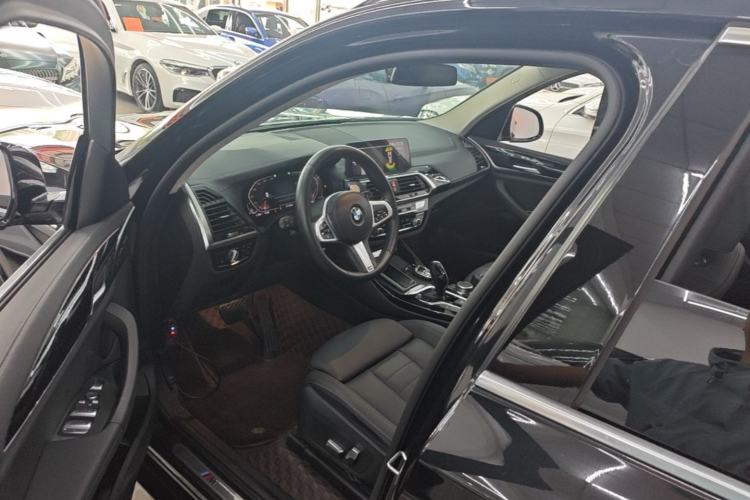 Used BMW X3 2021 Facelift xDrive25i Luxury Package Driver Seat