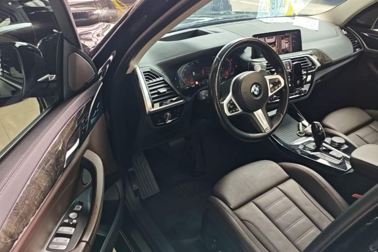 Used BMW X3 2021 xDrive30i Luxury Model with M Sport Package Driver Seat