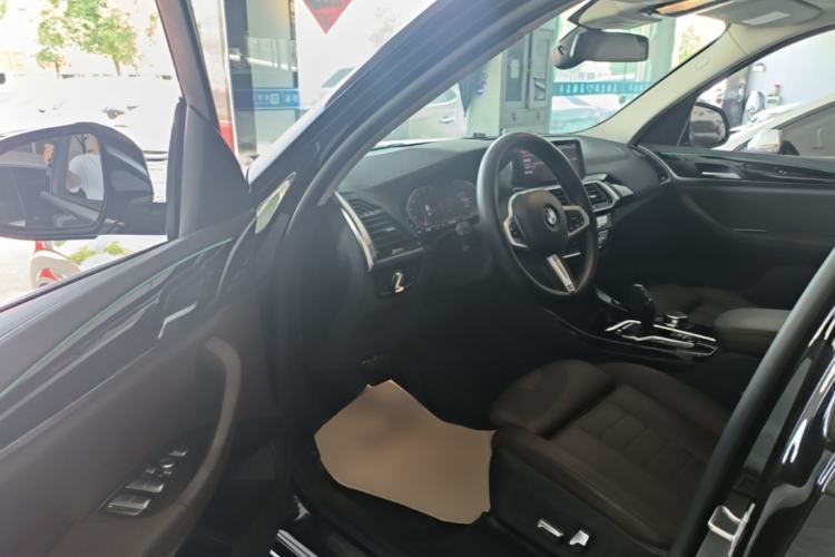 Used BMW X3 2021 xDrive25i M Sport Package Driver Seat