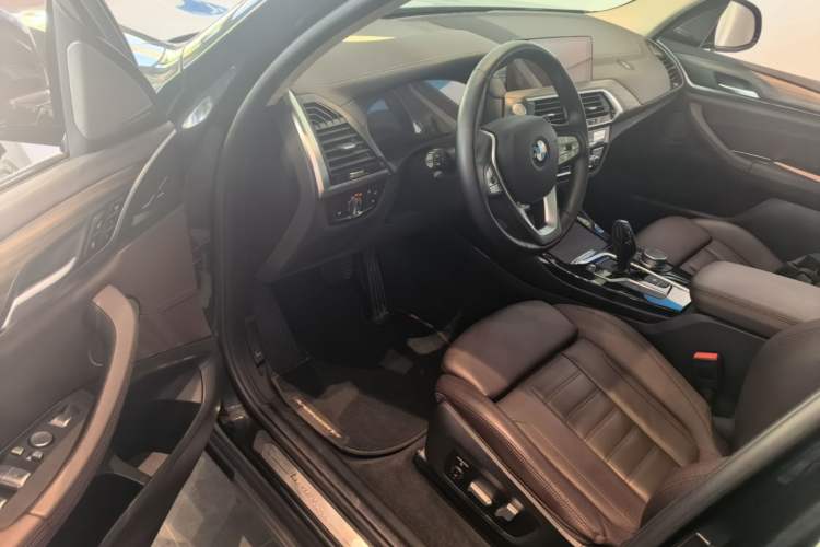 Used BMW X3 2021 xDrive28i Luxury Package Driver Seat