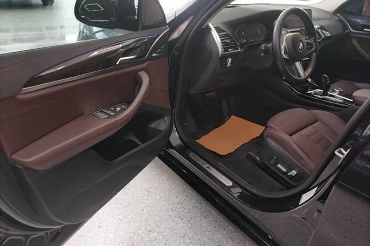 Used BMW X3 2021 xDrive30i Luxury Model with M Sport Package Driver Seat