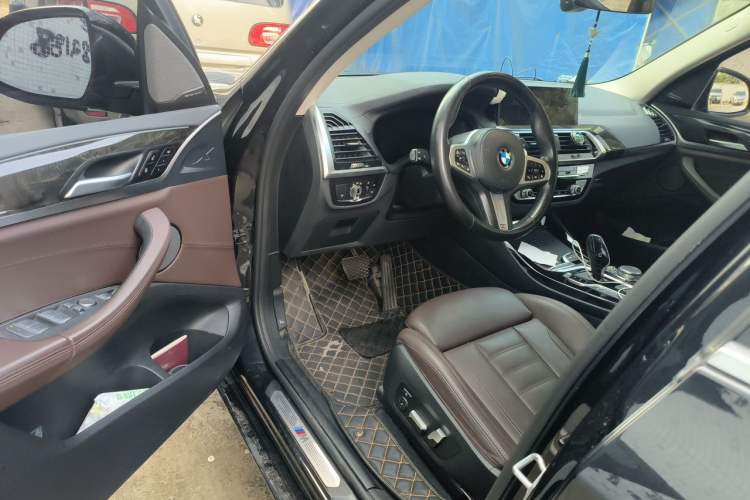 Used BMW X3 2021 xDrive30i Luxury Model with M Sport Package Driver Seat