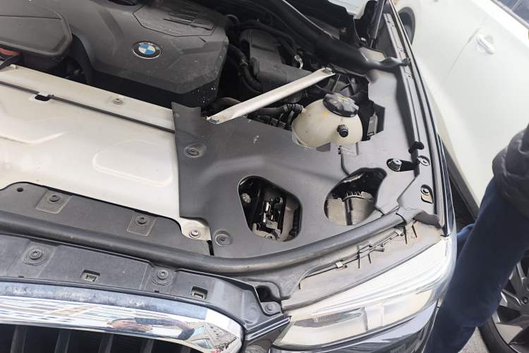 Used BMW X3 2021 xDrive25i M Sport Package Engine Bay Left