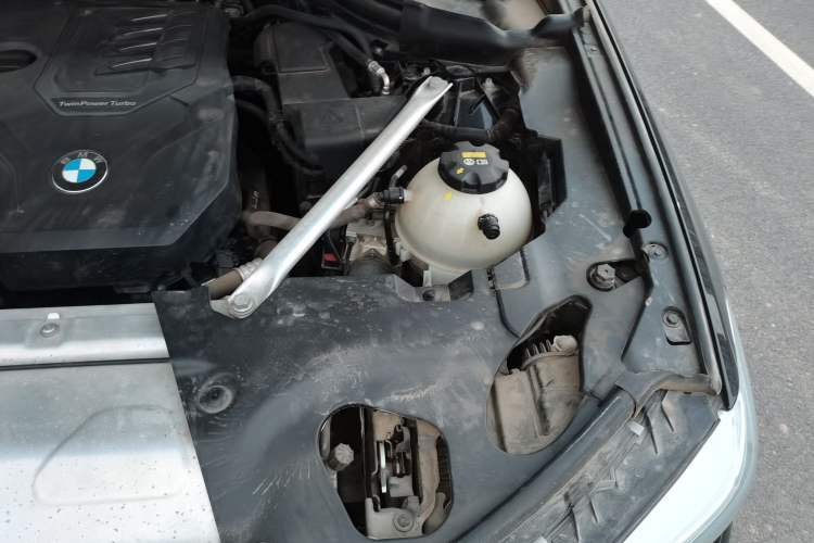Used BMW X3 2021 xDrive25i Luxury Package Engine Bay Left