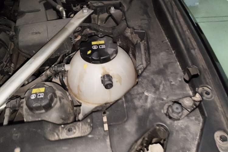 Used BMW X3 2021 Facelift xDrive28i M Sport Package Engine Bay Left