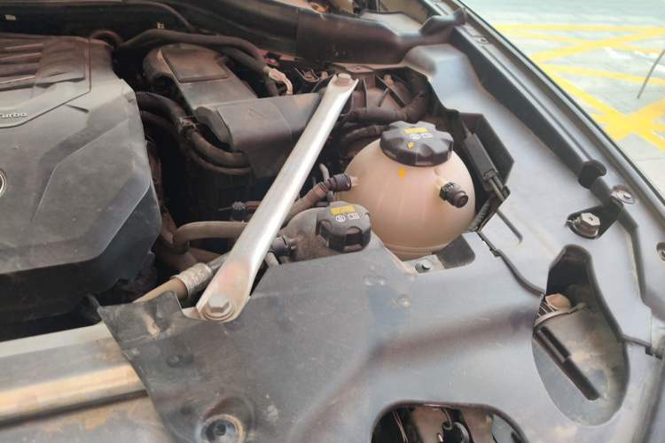 Used BMW X3 2021 xDrive28i Luxury Package Engine Bay Left