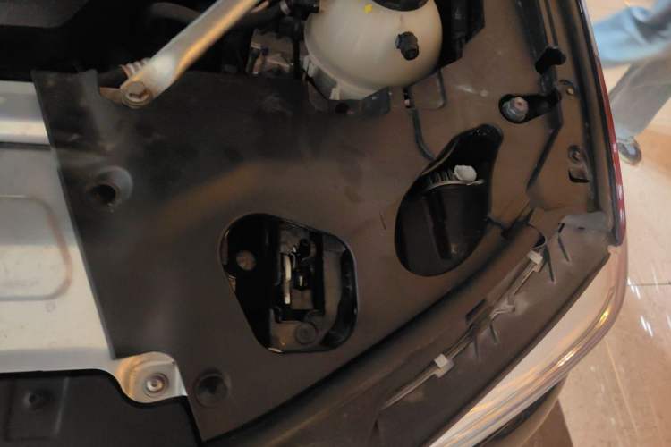 Used BMW X3 2021 Restyled xDrive25i M Sport Package Engine Bay Left
