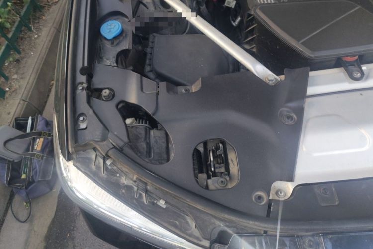 Used BMW X3 2021 xDrive25i Luxury Package Engine Bay Right