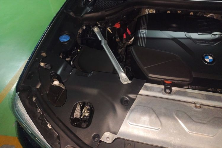 Used BMW X3 2021 xDrive28i M Sport Package Engine Bay Right