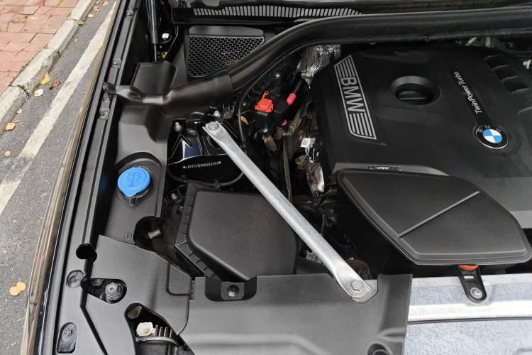 Used BMW X3 2021 xDrive25i M Sport Package Engine Bay Right