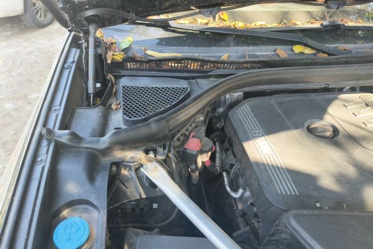Used BMW X3 2021 xDrive25i Luxury Package Engine Bay Right