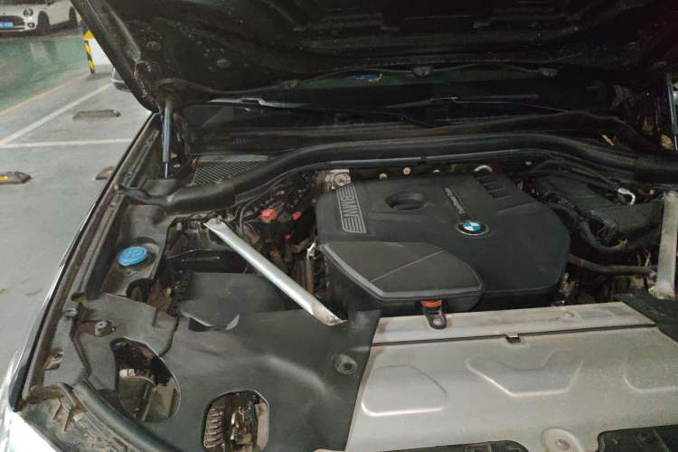 Used BMW X3 2021 xDrive25i Luxury Package Engine Bay Right