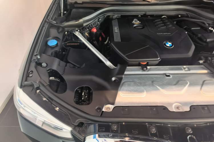 Used BMW X3 2021 xDrive28i Luxury Package Engine Bay Right