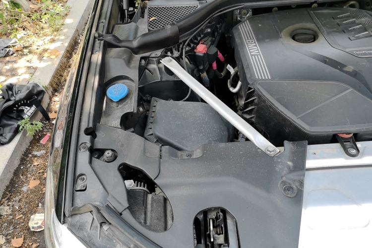 Used BMW X3 2021 Facelift xDrive28i Luxury Package Engine Bay Right
