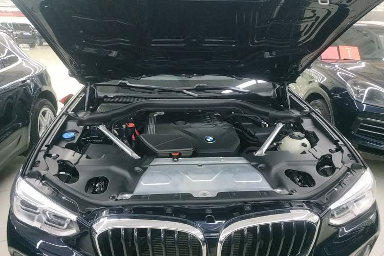Used BMW X3 2021 xDrive25i M Sport Package Engine Bay