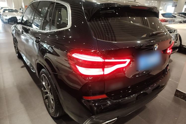 Used BMW X3 2021 Restyled xDrive30i Leading Edition M Sport Package Exterior 2