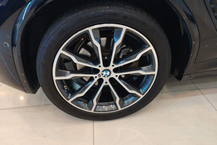 Used BMW X3 2021 xDrive30i Luxury Model with M Sport Package Exterior 3