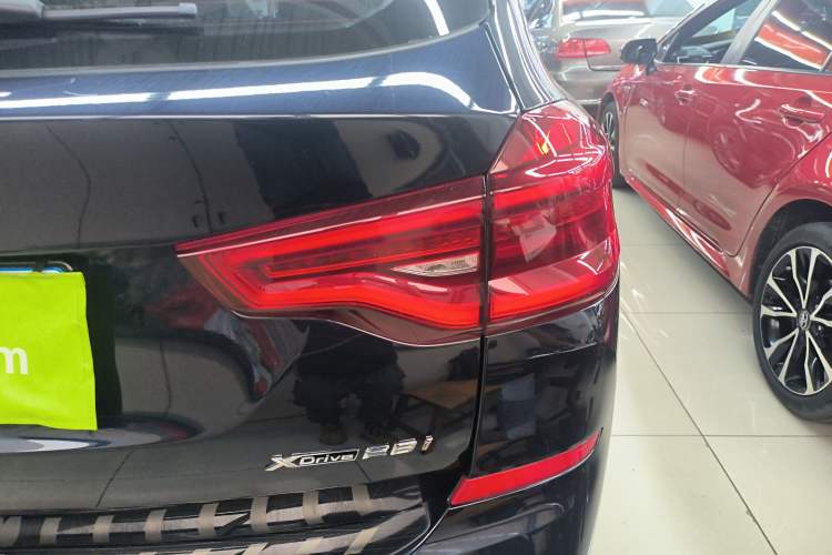 Used BMW X3 2021 xDrive28i M Sport Package Exterior 3
