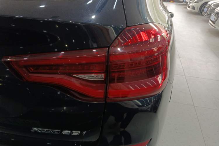 Used BMW X3 2021 xDrive28i M Sport Package Exterior 3