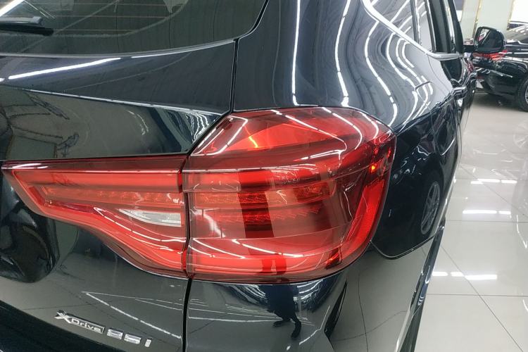 Used BMW X3 2021 xDrive25i M Sport Package Exterior 3