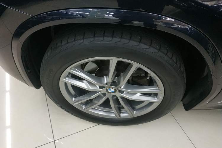 Used BMW X3 2021 xDrive25i M Sport Package Exterior 4