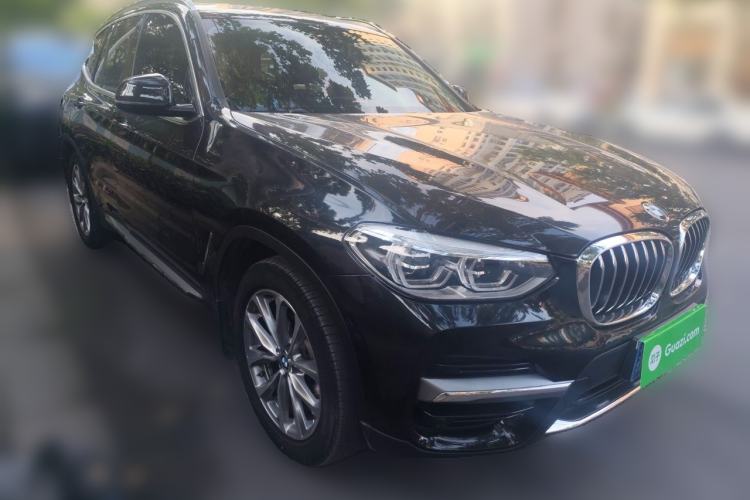 Used BMW X3 2021 xDrive25i Luxury Package Front Right 45 Deg