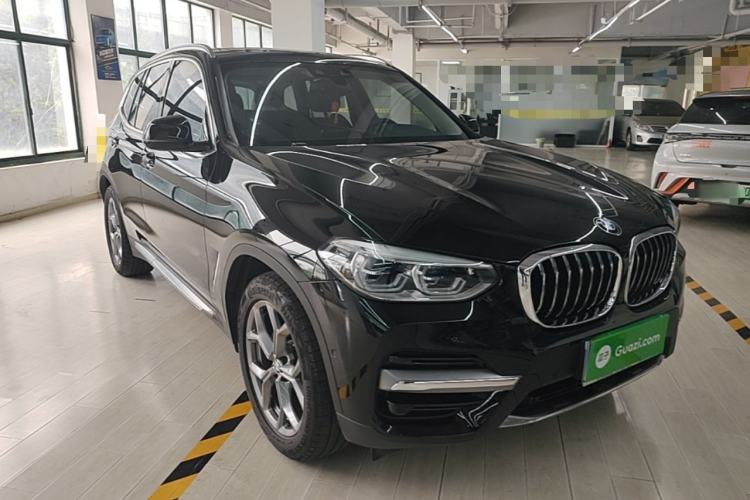 Used BMW X3 2021 xDrive28i Luxury Package Front Right 45 Deg