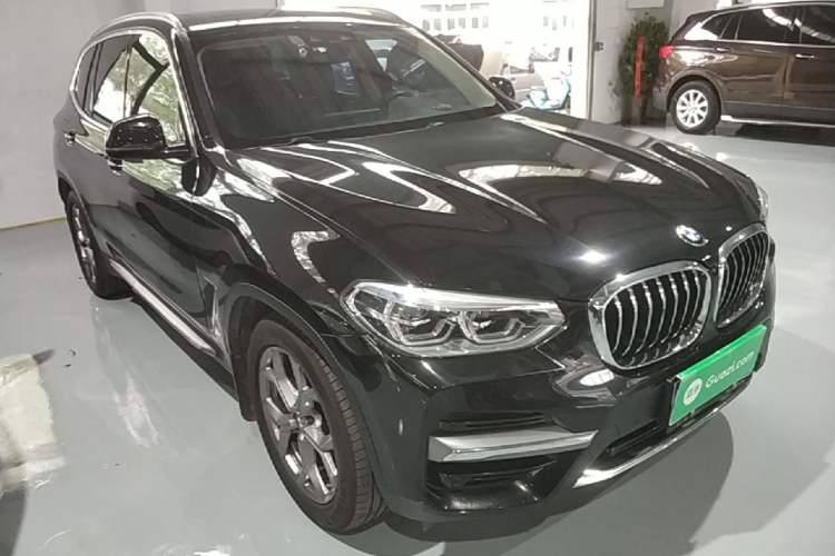 Used BMW X3 2021 xDrive30i Luxury Model with M Sport Package Front Right 45 Deg