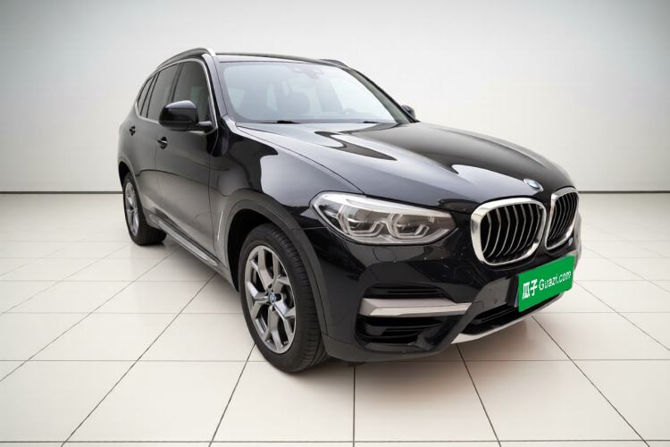 Used BMW X3 2021 xDrive28i Luxury Package Front Right 45 Deg