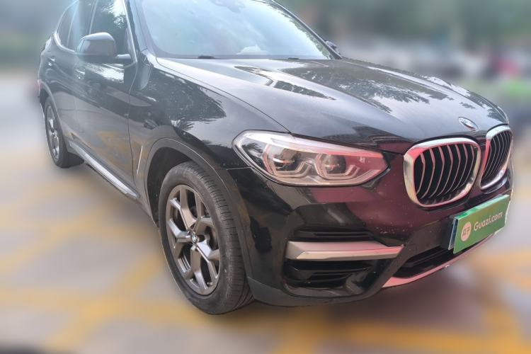 Used BMW X3 2021 xDrive28i Luxury Package Front Right 45 Deg