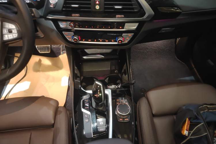 Used BMW X3 2021 xDrive25i Luxury Package Gear Lever