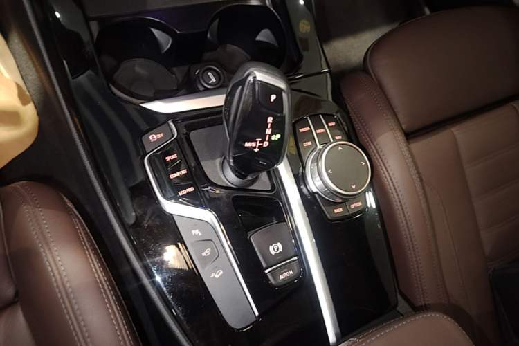 Used BMW X3 2021 Restyled xDrive30i Leading Edition M Sport Package Gear Lever
