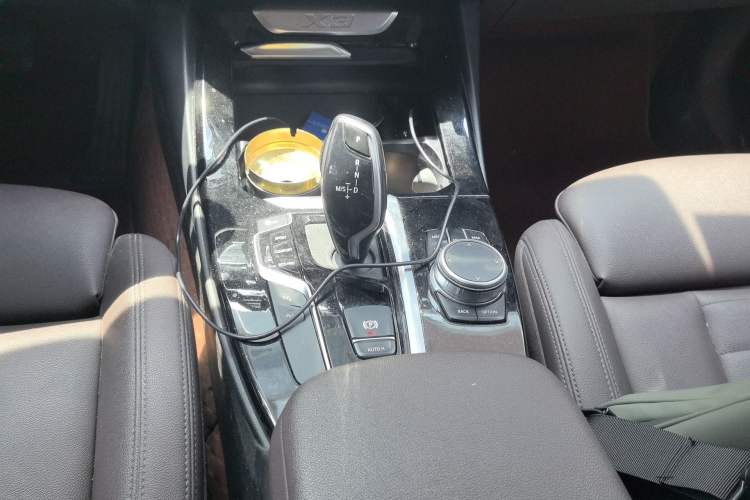 Used BMW X3 2021 Restyled xDrive25i M Sport Package Gear Lever