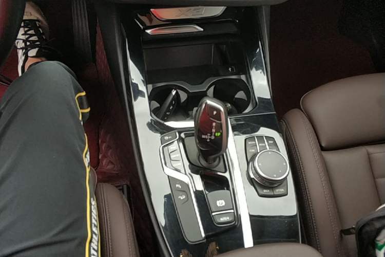Used BMW X3 2021 Restyled xDrive25i M Sport Package Gear Lever