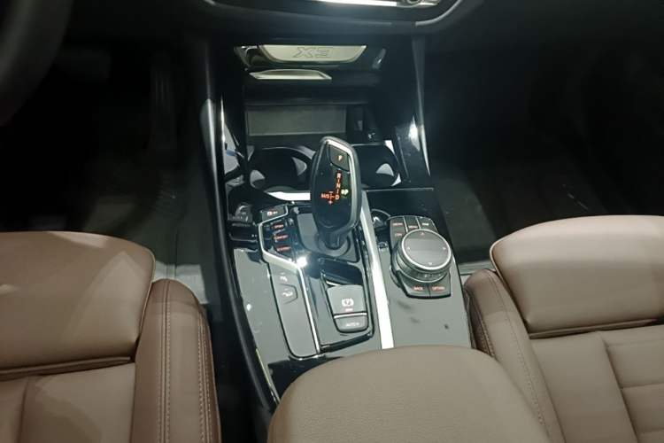 Used BMW X3 2021 Facelift xDrive25i Luxury Package Gear Lever