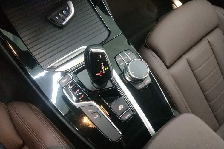 Used BMW X3 2021 xDrive25i M Sport Package Gear Lever