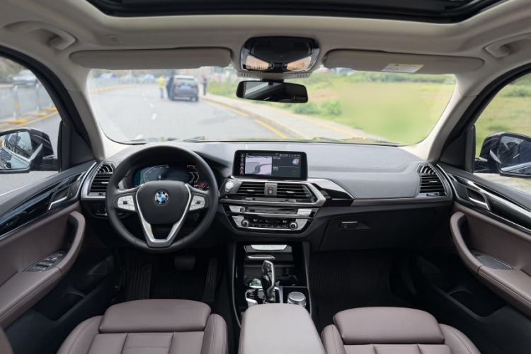 Used BMW X3 2021 Facelift xDrive25i Luxury Package Interior 1
