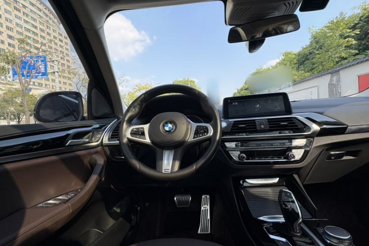 Used BMW X3 2021 xDrive25i M Sport Package Interior 1