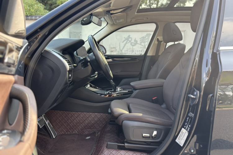 Used BMW X3 2021 xDrive25i M Sport Package Interior 3