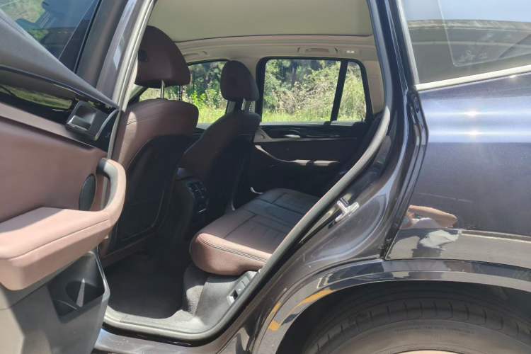 Used BMW X3 2021 xDrive25i M Sport Package Interior 3