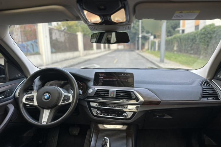 Used BMW X3 2021 Facelift xDrive28i M Sport Package Interior 3