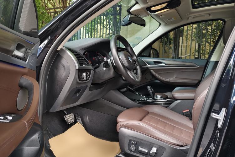 Used BMW X3 2021 Facelift xDrive28i M Sport Package Interior 3