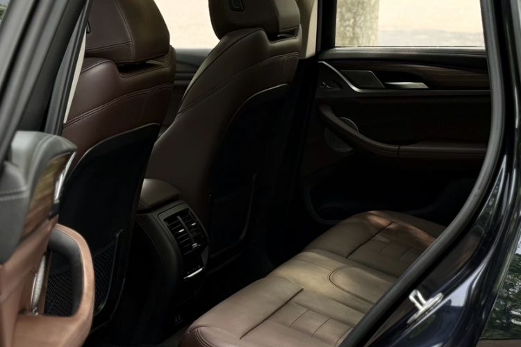 Used BMW X3 2021 Restyled xDrive25i M Sport Package Interior 7