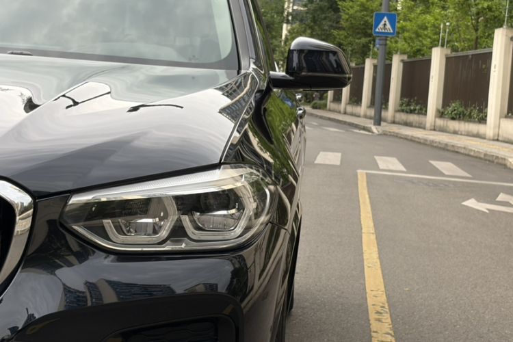 Used BMW X3 2021 xDrive30i Luxury Model with M Sport Package Left Front Headlight