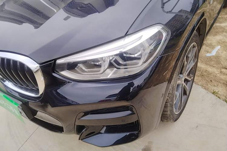 Used BMW X3 2021 xDrive30i Luxury Model with M Sport Package Left Front Headlight