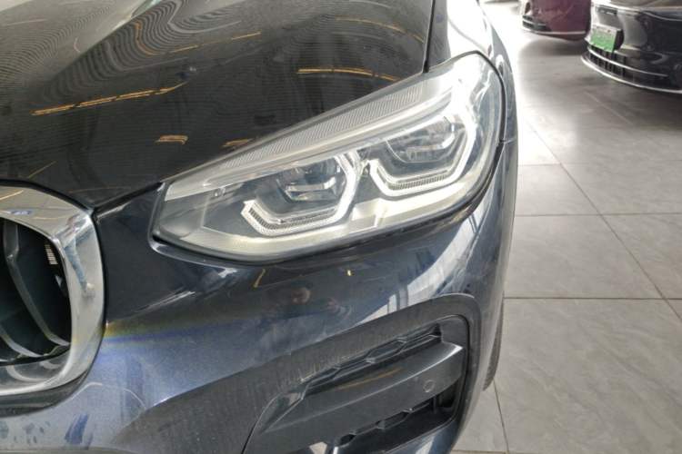Used BMW X3 2021 xDrive30i Luxury Model with M Sport Package Left Front Headlight